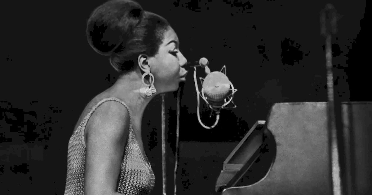 Nina Simone: álbum gravado ao vivo em 1966 é lançado em vinil