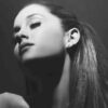Ariana Grande: 'Yours Truly' ganha edição de 10 anos em vinil picture disc