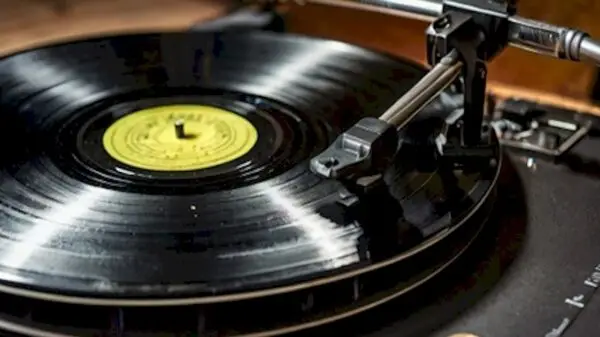 No Brasil, discos de vinil crescem 136% em volume de vendas