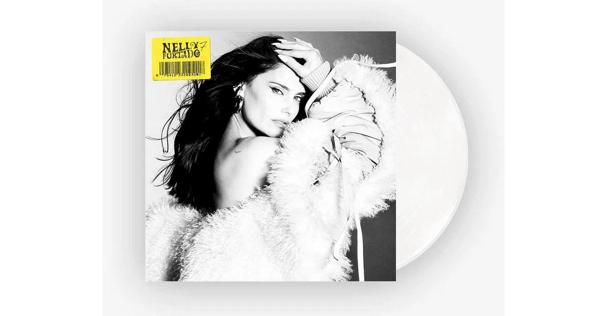 Nelly Furtado anuncia edição em vinil branco do novo álbum '7'